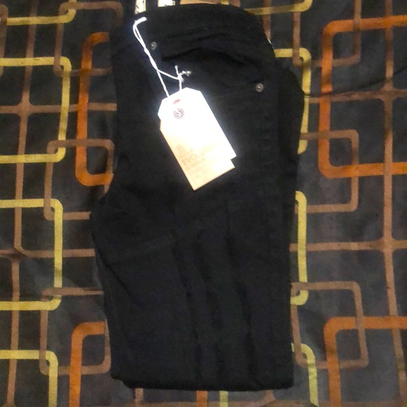 Other - Brand new pair of stylish pants for young men.
